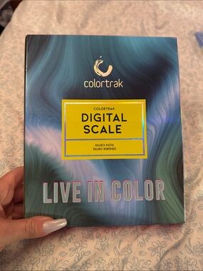Colortrak Digital Scale - Live In Color Packaging (Blue/Teal Gradient)